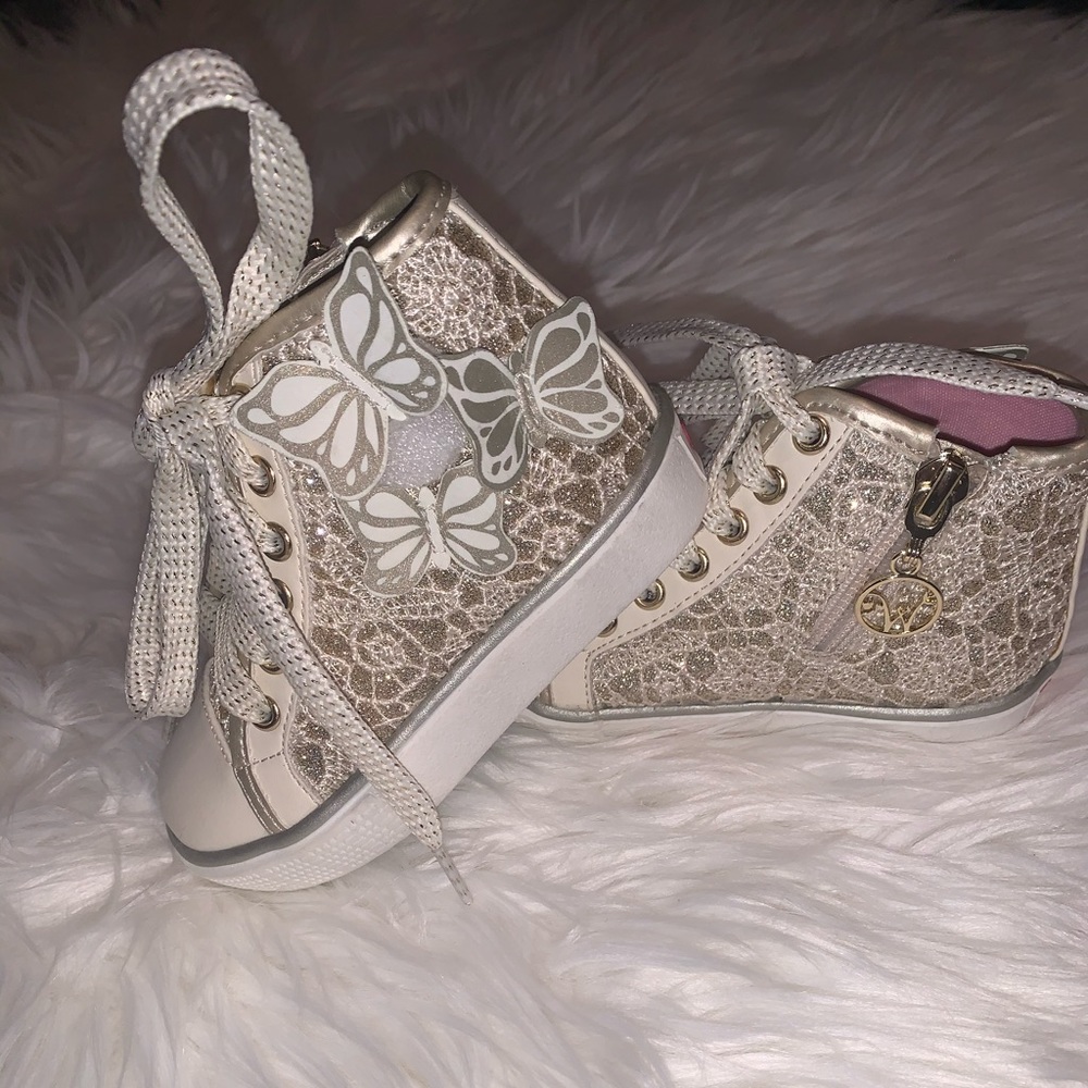 American girl shoes size 5T